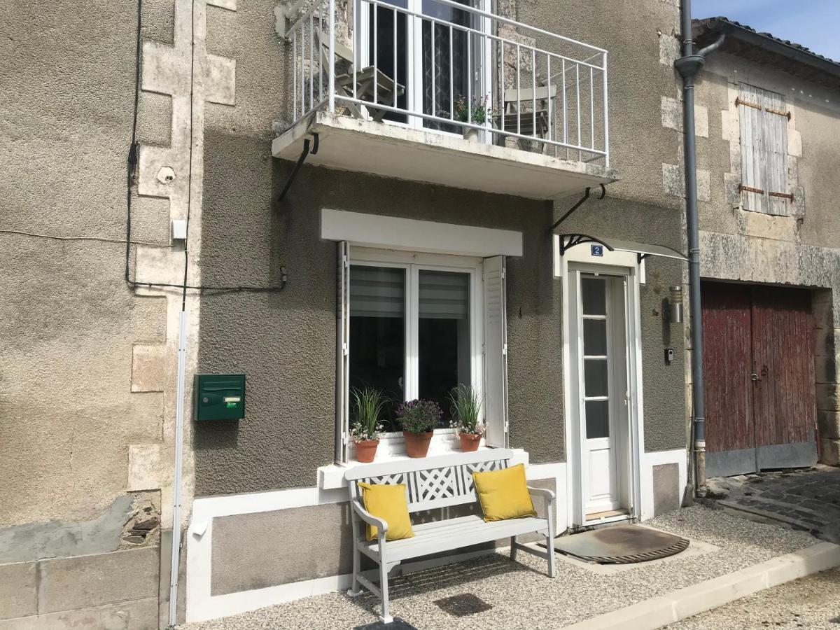 MontembœufLe Petit Maison别墅 外观 照片